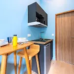 Air-Conditioned & Fully Equipped Studio In Paris 17