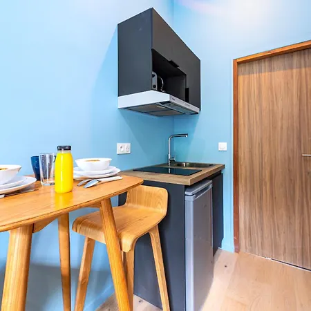 Air-conditioned & Fully Equipped In 17 * Parigi